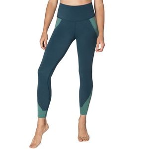 Beyond Yoga Block And Key Midi Legging